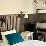 Hotel Albatross *