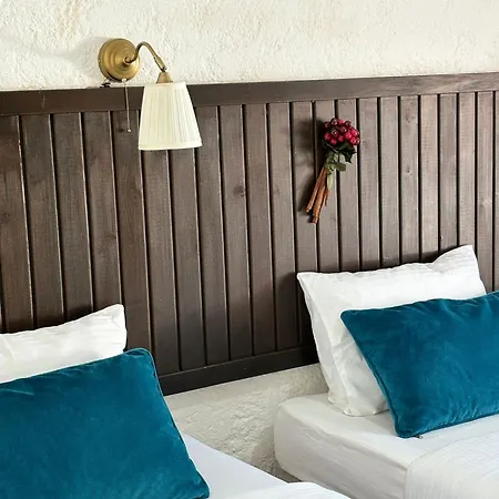 Albatross Otel *
